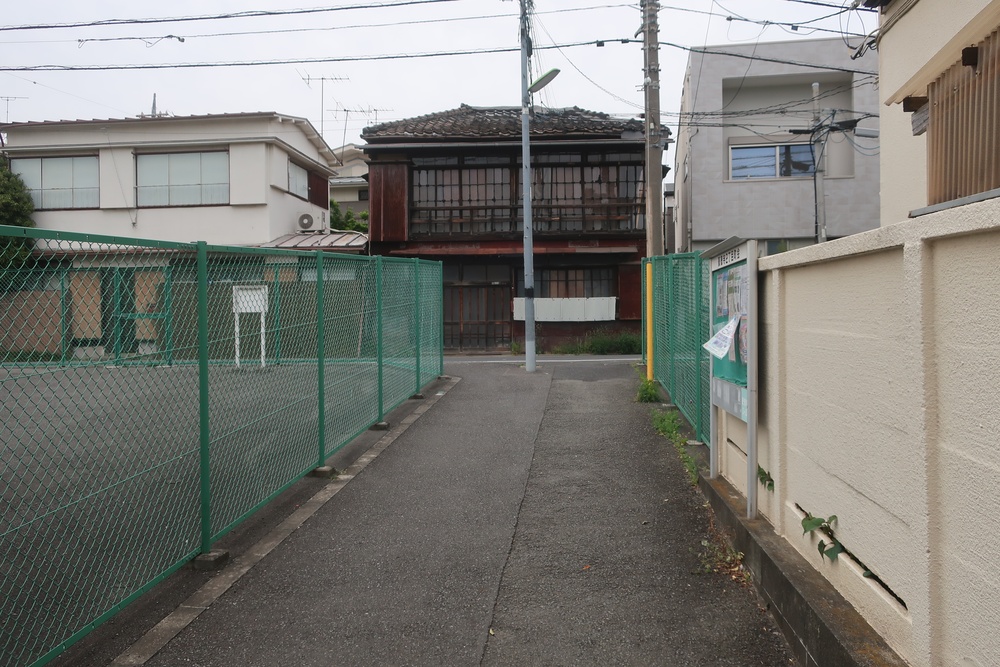 東洋的な建物のこと